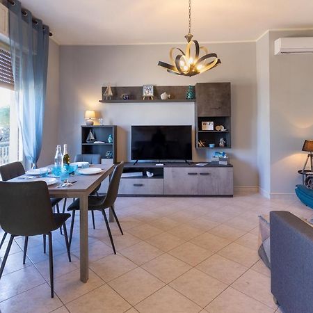 Casa Del Bello - Appartamento Di Fronte Al Mare A Silvi ซิลวี มารีน่า ภายนอก รูปภาพ