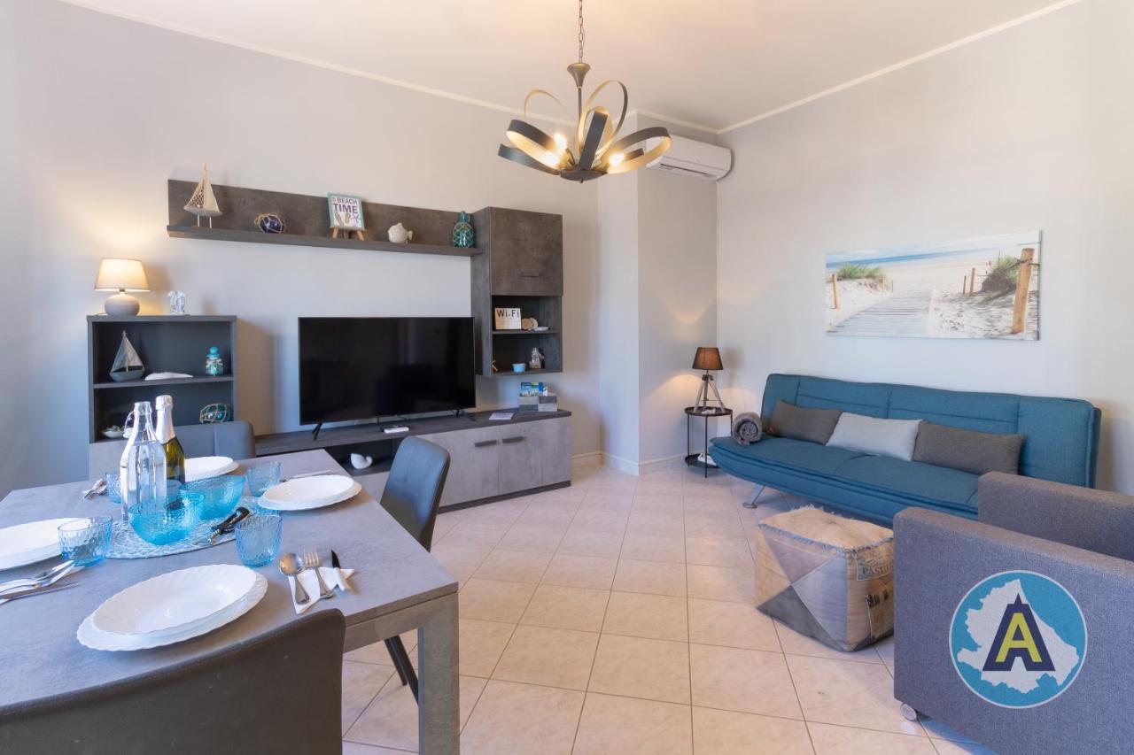 Casa Del Bello - Appartamento Di Fronte Al Mare A Silvi ซิลวี มารีน่า ภายนอก รูปภาพ